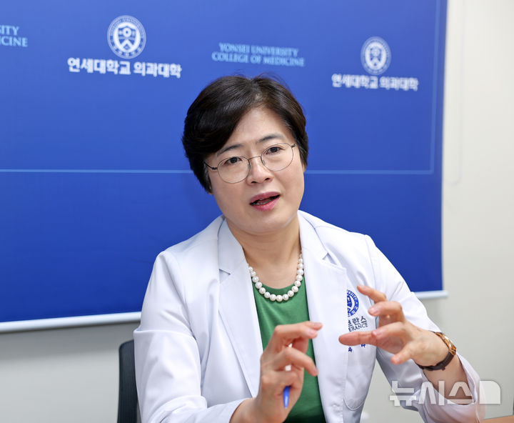 [서울=뉴시스][서울=뉴시스]라선영 대한암학회 이사장(연세암병원 종양내과 교수). (사진= 연세암병원 제공) 2024.08.19. photo@newsis.com.