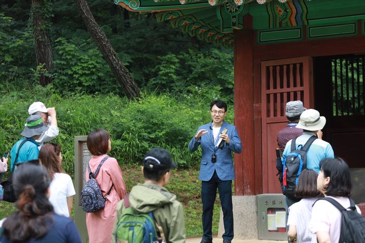 [서울=뉴시스] 왕릉천행 왕실여인의 길 (사진=국가유산청 제공) 2024.08.21. photo@newsis.com *재판매 및 DB 금지