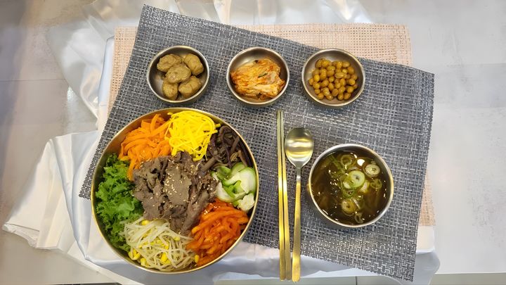 [창원=뉴시스]함안식 불고기 비빔밥.2024.09.04.(사진=도공 부경본부 제공) photo@newsis.com *재판매 및 DB 금지