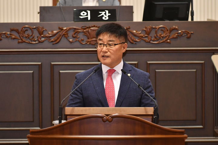 [진주=뉴시스]진주시의회 김형석 의원.(사진=뉴시스 DB).photo@newsis.com *재판매 및 DB 금지