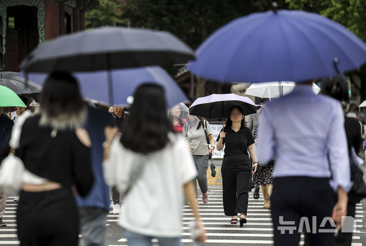 울산 내일까지 최대 100㎜ 비…낮 기온 30도