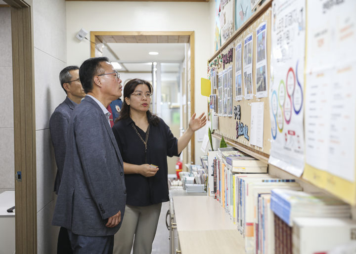 대전경찰청이 최근 사회적 약자 보호 및 지원기관인 ‘대전해바라기센터’와 ‘여성긴급전화 1366 대전센터’를 방문해 현장의 소리를 들었다.(사진=대전경찰청 제공) *재판매 및 DB 금지