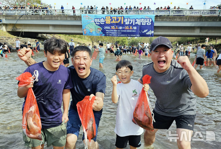 [완주=뉴시스] 2023 완주 와일드앤로컬푸드축제 현장. *재판매 및 DB 금지