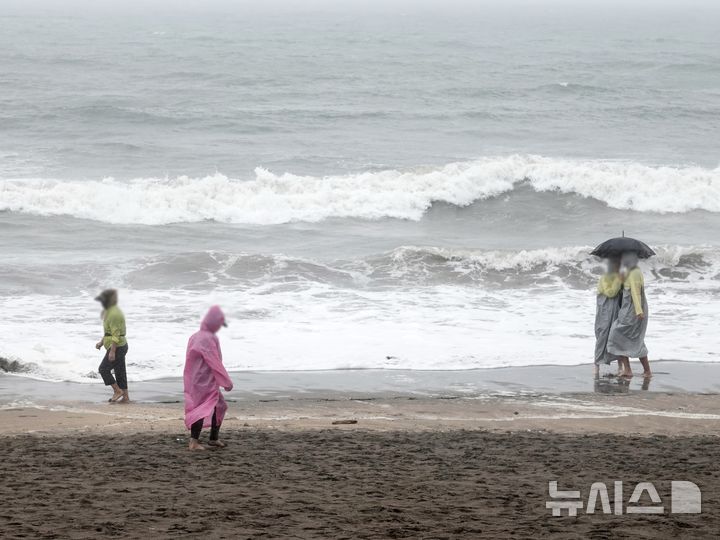 울산, 오전부터 낮 사이 소나기…"높은 물결 주의"