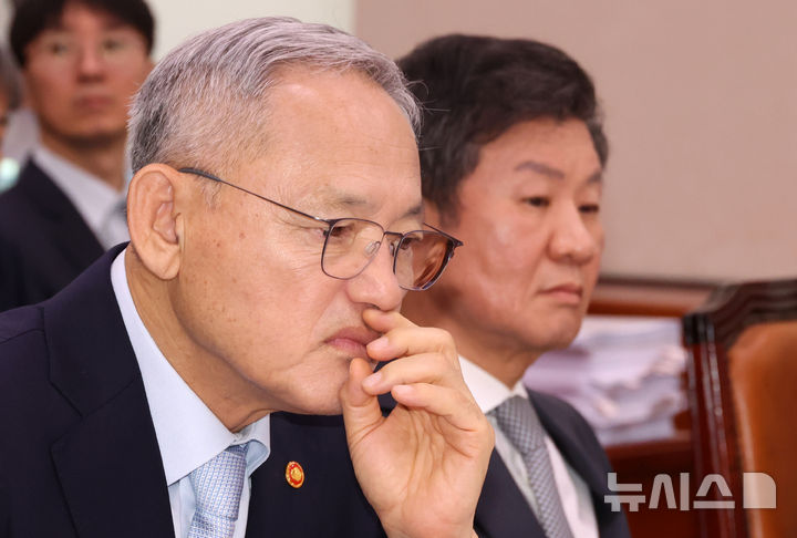 ë¬¸ì²´ë¶€ ì¶•êµ¬í˜’íšŒ ê° ì‚¬ ë°œí’œ ì•¼ë„ ìž˜ëª» ìžˆë‹¤ë©´ ê° ë … ê±°ì·¨ ê²°ì •í•´ì•¼ ê³µê° ì–¸ë¡ ë‰´ì‹œìŠ¤