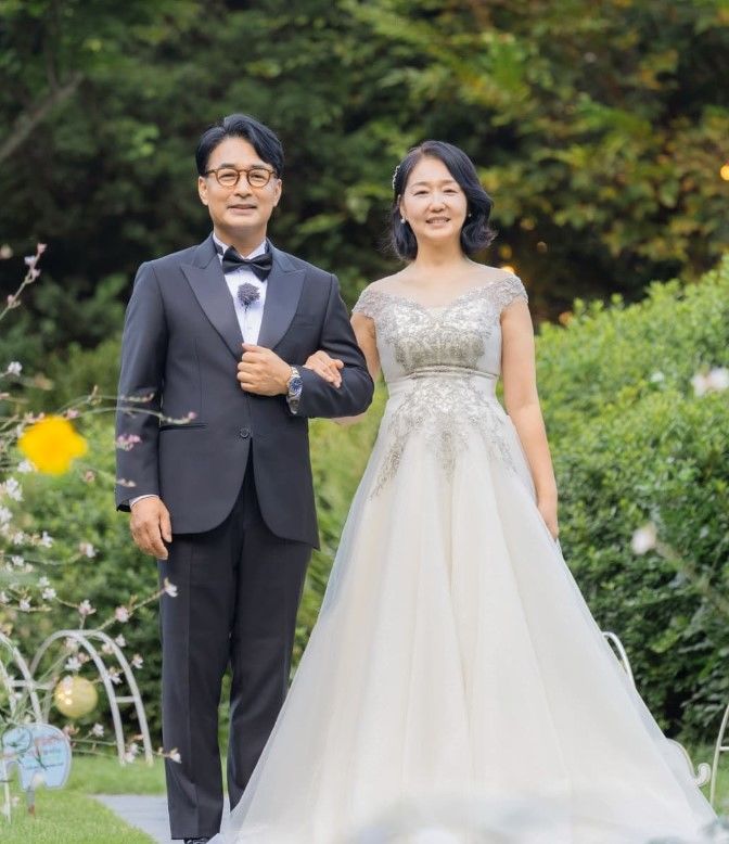 [서울=뉴시스] 배동성(왼쪽), 전진주. (사진=전진주 인스타그램 캡처) 2024.09.25. photo@newsis.com  *재판매 및 DB 금지