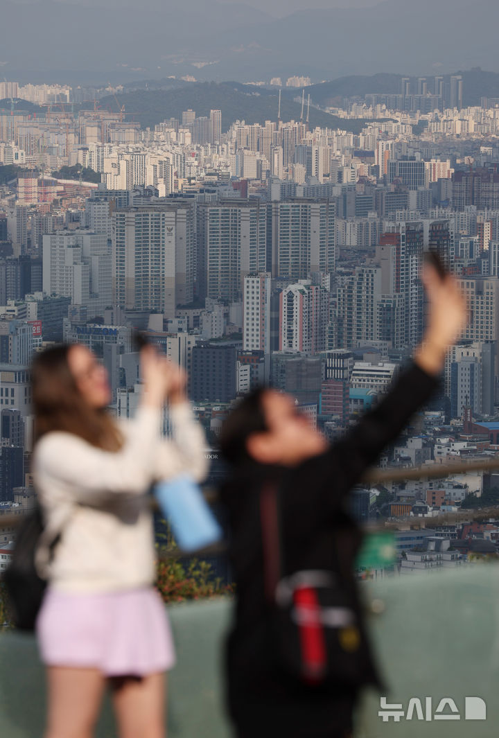 “집값 그만 오를려나”…주택가격전망, 9개월 만에 하락