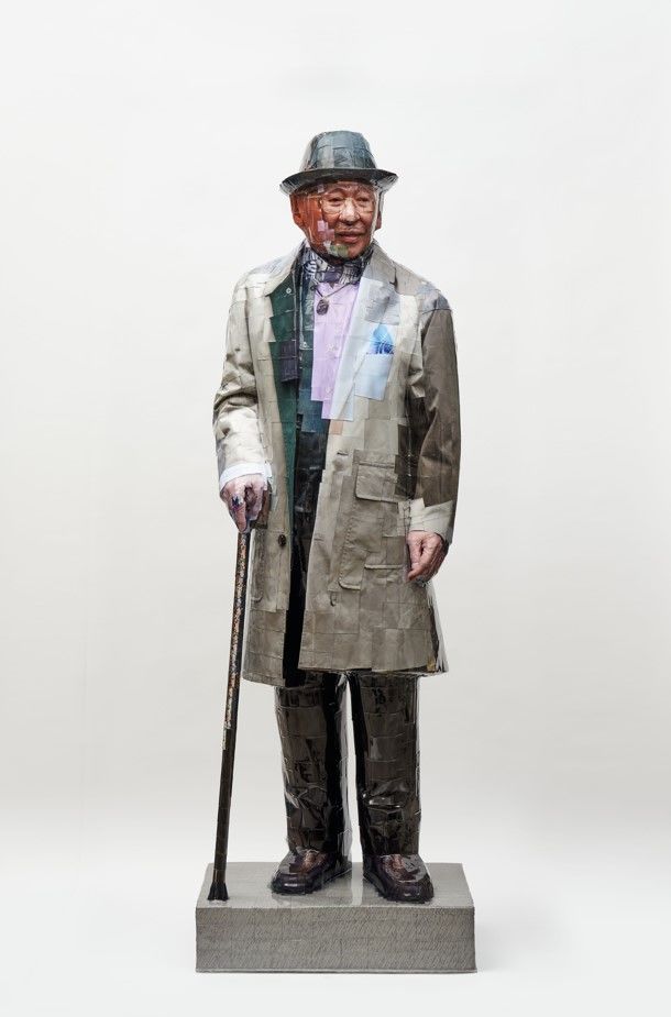 권오상 무제의 박서보, 2021, Archival Pigment Print, Mixed Media, 197 x 65 x 45cm *재판매 및 DB 금지