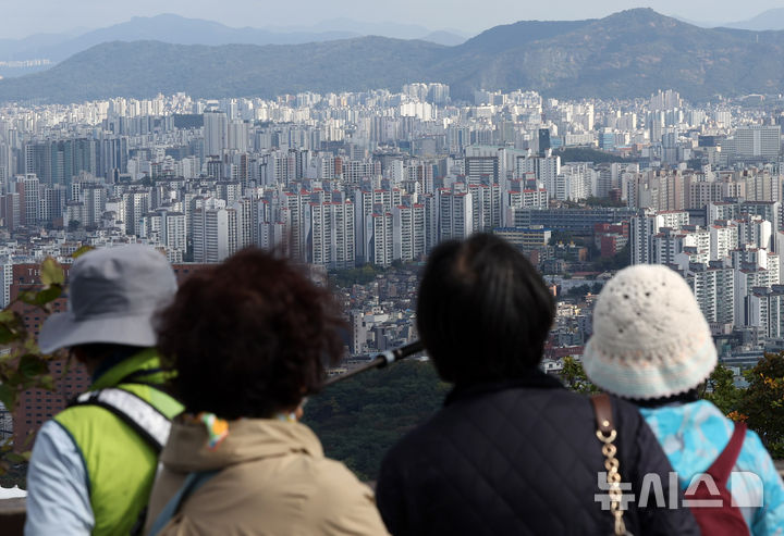 ì˜ˆê¸ˆ ê¸ˆë¦¬ë¶€í„° ê¹ŽëŠ” ì €í–‰ë“¤[ì´ìì¥ì¬ ë¼ë ì¬ì íâ ] :: ê³µê° ì–¸ë¡ ë‰´ì‹œìŠ¤ ::