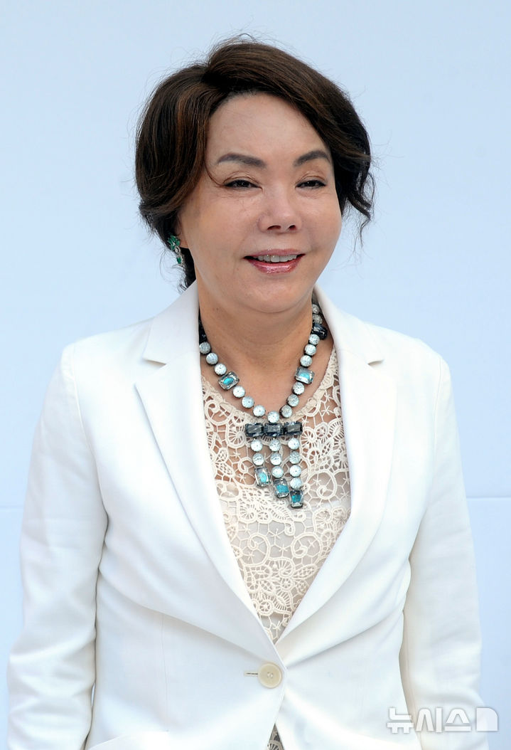 김수미