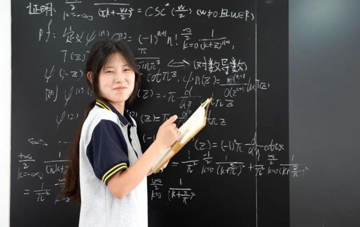 [서울=뉴시스] 중국 알리바바 국제 수학경시대회 조직위원회(조직위)는 지난 3일(현지시각) 대회 수상자를 발표하며 "장쑤성 롄수이 중등전문학교 교사인 왕 모씨와 그의 지도학생이 결선에 진출해 사회적 관심을 끌었지만, 채점 결과에 따라 수상하지 못했다"고 밝혔다. (사진= 엑스 캡처) *재판매 및 DB 금지