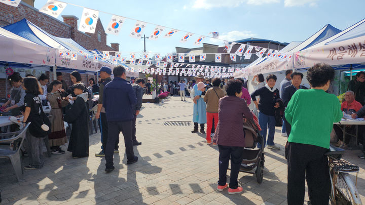 [논산=뉴시스] 논산 강경고을 만세축제가 폐막했다. (사진=논산시 제공) 2024.11.05. photo@newsis.com *재판매 및 DB 금지