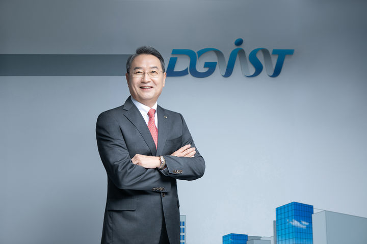 DGIST 이건우 총장 *재판매 및 DB 금지