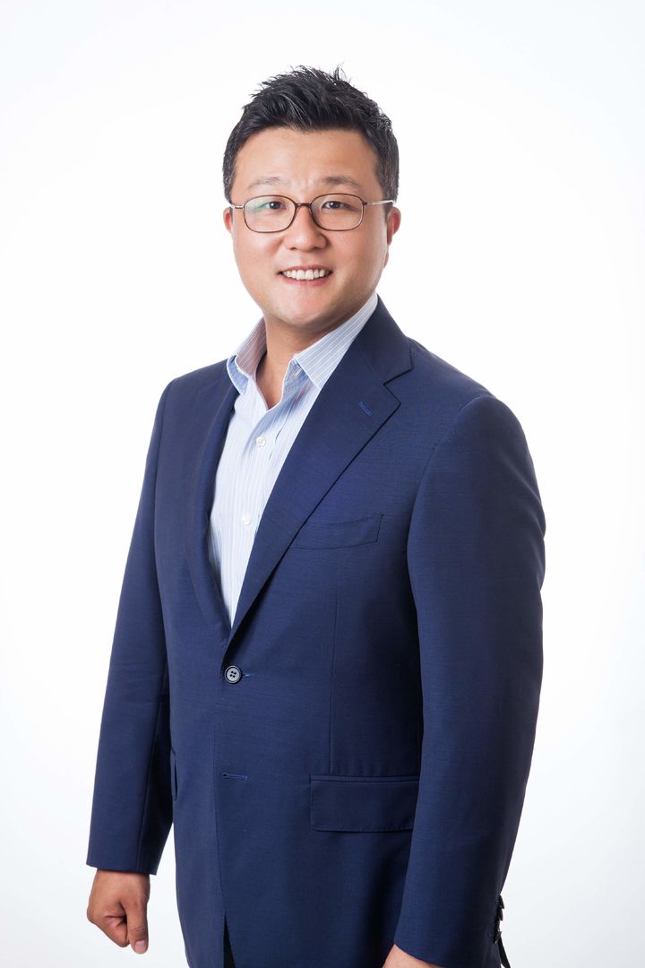 고준 애경그룹 AK홀딩스 대표까지...유통가, 컨설턴트 출신 CEO '활약' - 뉴스 썸네일 이미지