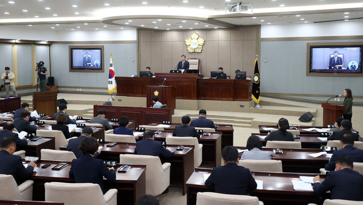 [수원=뉴시스] 제388회 제2차 정례회. (사진=수원시의회 제공) 2024.11.18. photo@newsis.com *재판매 및 DB 금지