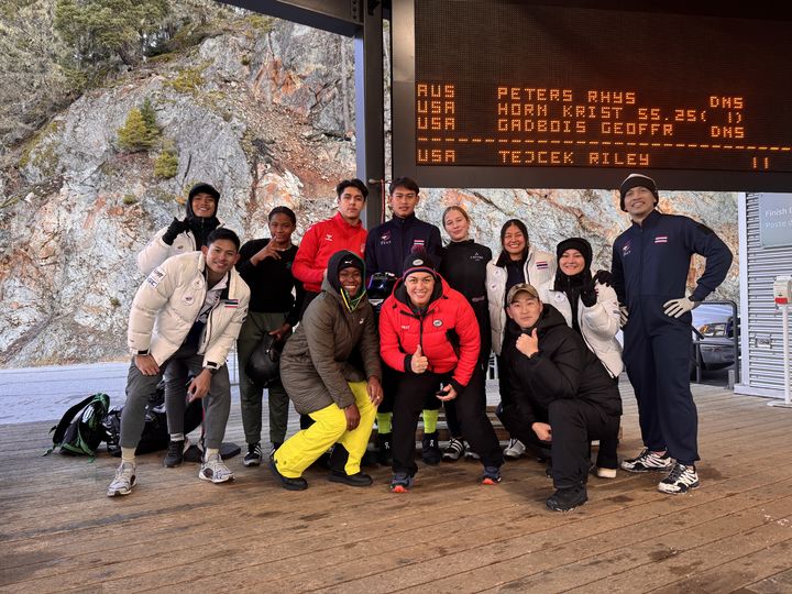 [평창=뉴시스] 동계스포츠 국제교류 선수단. (사진=평창군 제공) 2024.11.19. photo@newsis.com *재판매 및 DB 금지