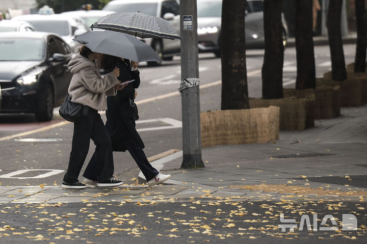 인천, 대체로 흐리고 최대 40㎜ 비…오후부터 기온 '뚝'