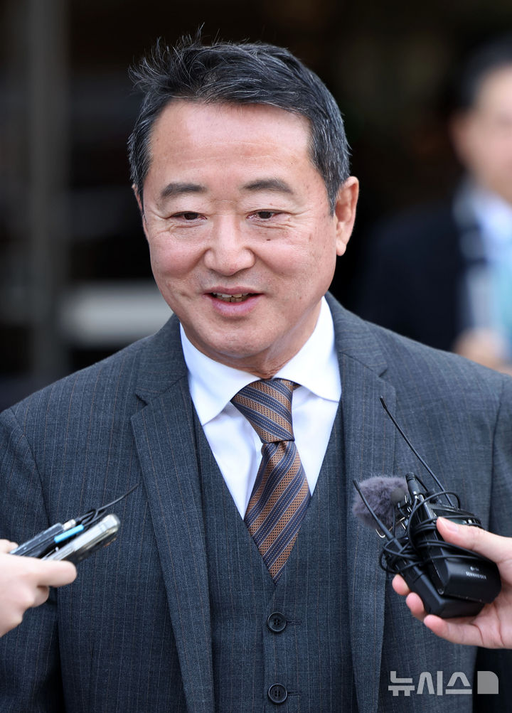 이웅열 코오롱 명예회장, '인보사 사태' 무죄 확정 