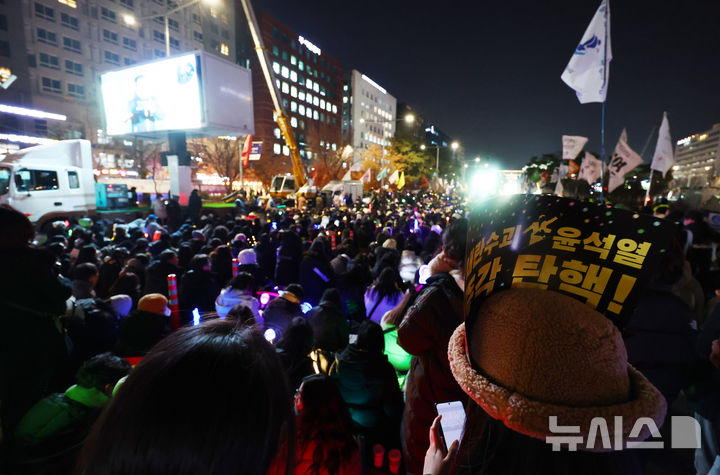 이재명 테마주, 6배 치솟아…정국혼란에 투기수요 과열