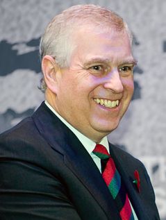 성범죄자와 절연했다더니…英 왕자 전 부인, 유착 증거에 기업 6곳 폐쇄