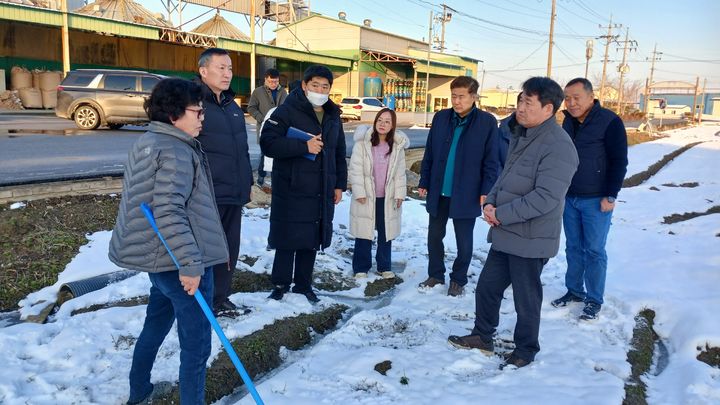 기습 한파, 농작물 피해 급증 우려!