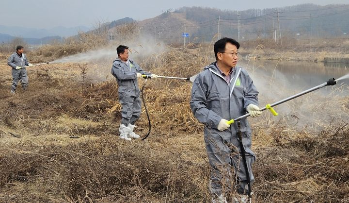 연휴 직후 연달아 3건…정부, 한달간 AI 집중 방역 나선다