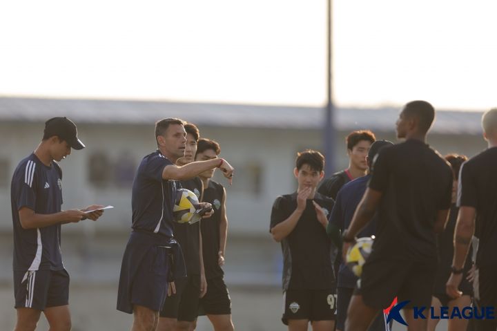 [서울=뉴시스] 프로축구 K리그1 전북 현대에 부임한 거스 포옛 감독. (사진=한국프로축구연맹 제공) *재판매 및 DB 금지