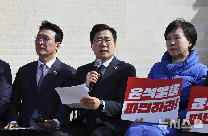 박찬대 "최상목, 오늘 안에 마은혁 임명해야…헌법파괴 뻔뻔해"