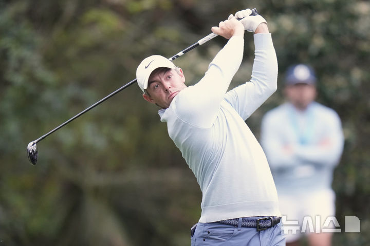 매킬로이 vs 스펀, PGA 플레이어스 연장 승부…우승상금 65억원