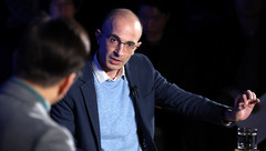 인류 통제권 상실 카운트다운?…하라리·아모데이, '초지능' 경고