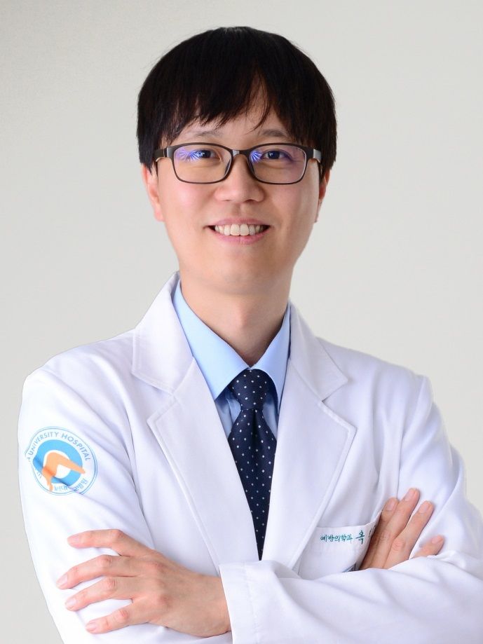 코로나 확진자 3명 중 1명 '정신건강 위험'…퇴원 후에도 지속
