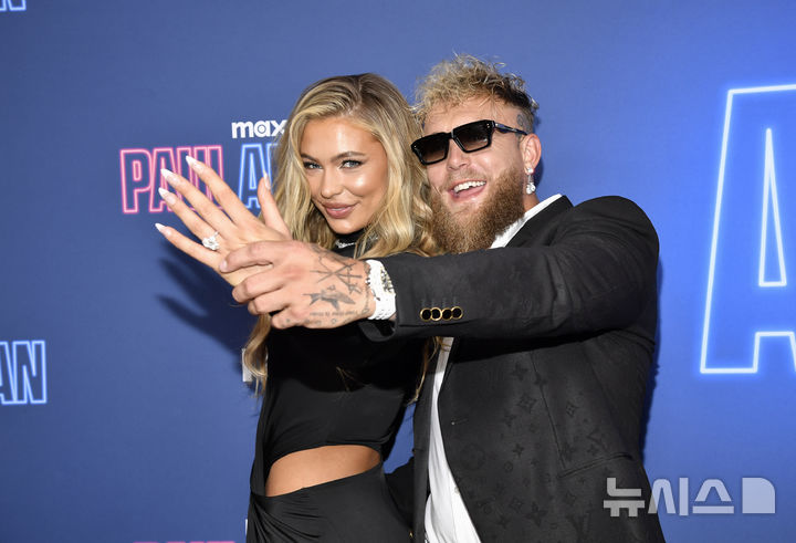 한국 여자 배드민턴, 아시아 단체 선수권 첫 우승과 NBA 스타들의 부상 소식