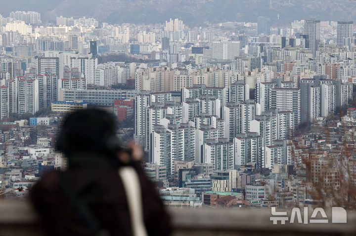 서울 남산에서 바라본 아파트 단지. 뉴시스 자료사진.