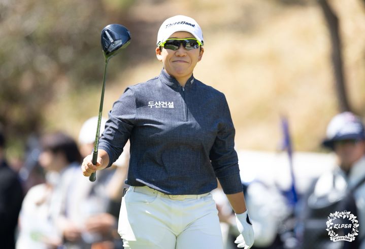 [서울=뉴시스]KLPGA 투어 나선 신지애. (사진=KLPGA 투어 제공)