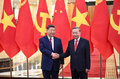 시진핑, 국가주석 겸직한 베트남 서기장에 축전