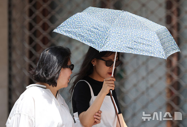 인천, 맑고 큰 일교차…낮 최고 21도 '초여름 더위'