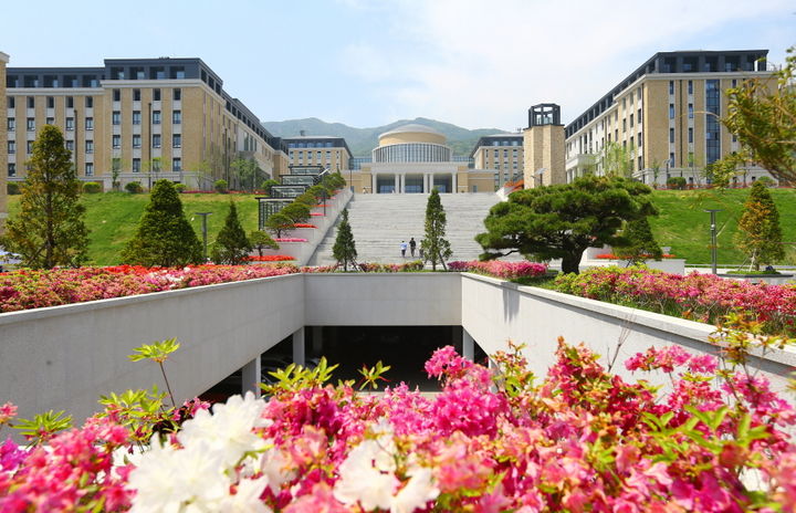 [부산=뉴시스] 부산 금정구 부산외국어대학교. (사진=부산외대 제공) 2025.04.28. photo@newsis.com  *재판매 및 DB 금지