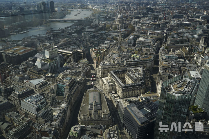 영국 경제 10월까지 3개월 간, 직전대비 -0.1% 성장