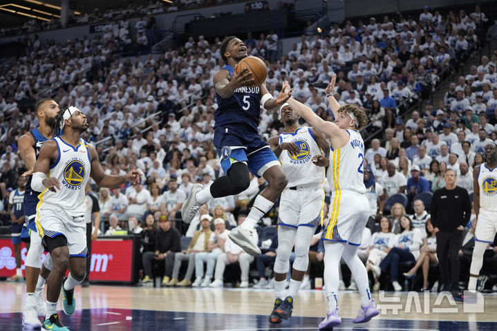 [미니애폴리스=AP/뉴시스] 미국프로농구(NBA) 미네소타 팀버울브스의 앤서니 에드워즈. 2025. 5. 8.