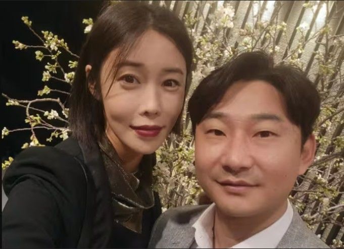 [서울=뉴시스] 전 축구 국가대표 이천수와 아내 심하은. (사진=심하은 인스타그램) 2025.05.10 photo@newsis.com *재판매 및 DB 금지