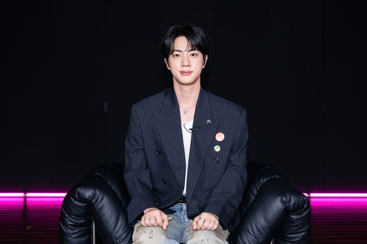 [서울=뉴시스] 방탄소년단 진. (사진 = 빅히트 뮤직 제공) 2025.05.14. photo@newsis.com *재판매 및 DB 금지