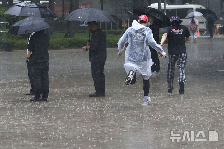 충남권 이른 새벽 적시는 비…예상 강수랑 5mm 미만