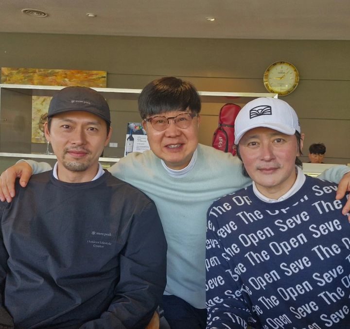 [서울=뉴시스] 현빈, 임백천, 장동건. (사진=임백천 인스타그램 캡처) 2025.05.19 photo@newsis.com  *재판매 및 DB 금지