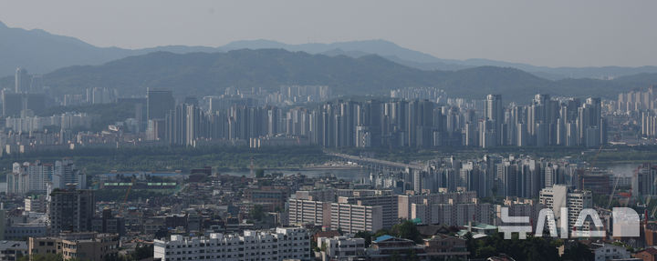 '영끌'·'빚투'에 가계대출 들썩 4.2조↑…신용대출 1조 폭증