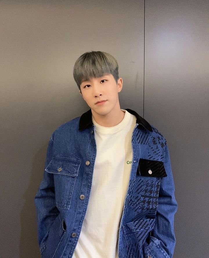 아스트로 진진, 자가면역 질환으로 군 면제