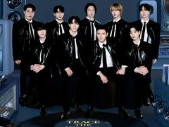 슈퍼주니어 공연 중 관객 3명 추락 부상…SM "깊이 사과"