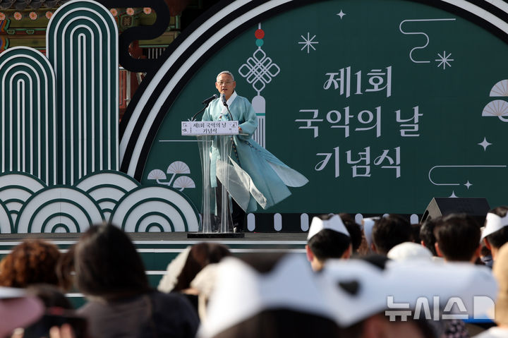 유인촌 장관 