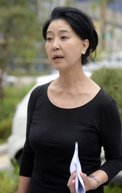 김부선, '난방열사' 아파트 2억대 가압류
