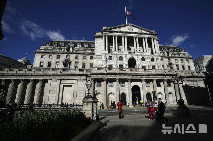 영국, 기준금리 4.0% 연속 유지 결정…인플레 3.8% 상황