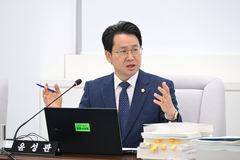진주시의회 예결특위위원장에 윤성관 의원